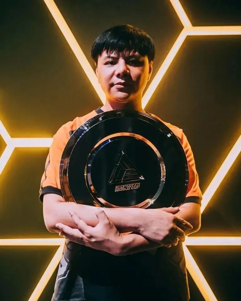 关于街霸6再创历史,冠军实至名归的信息 关于街霸6再创历史,冠军实至名归的信息