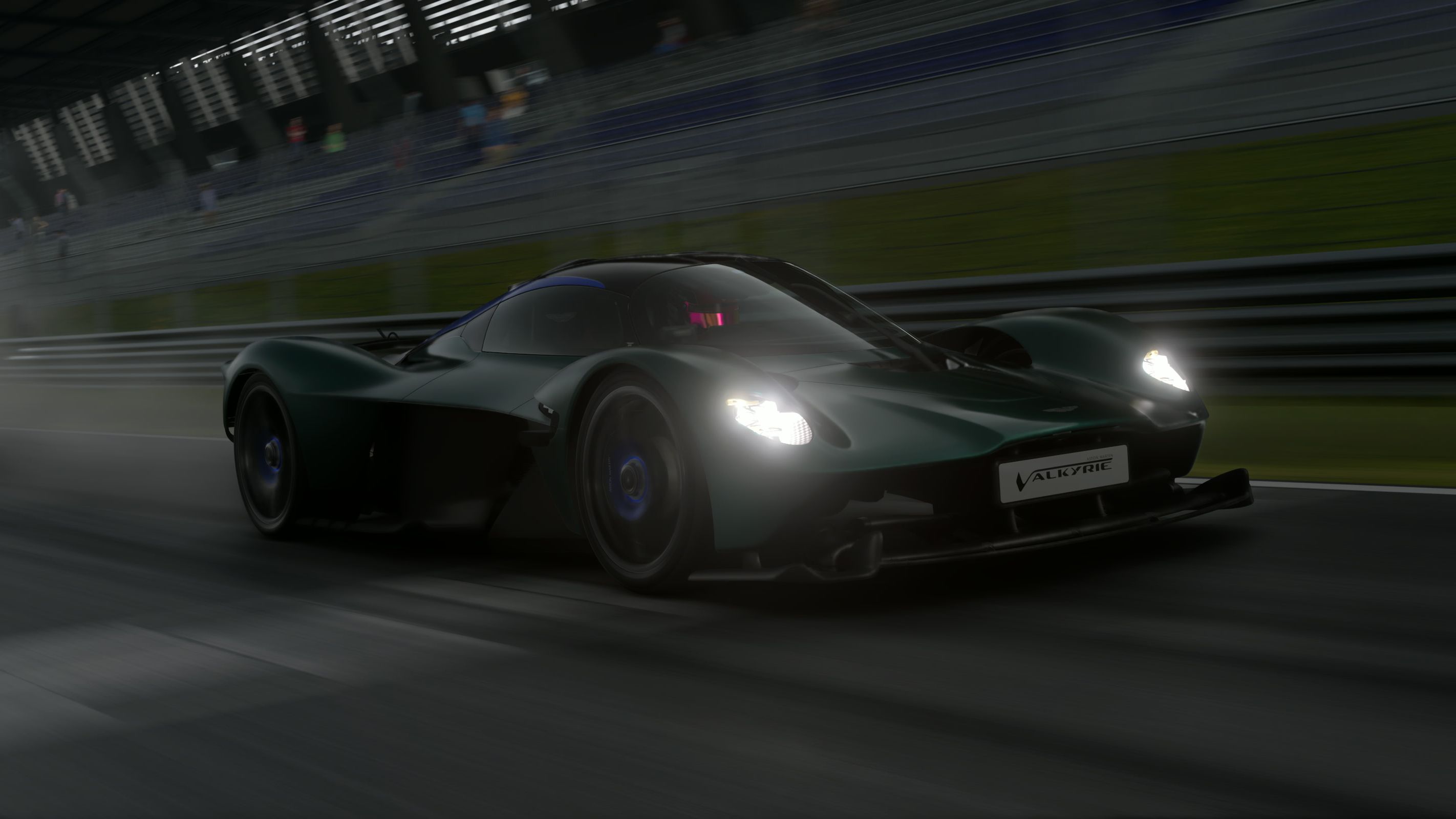 阿斯顿马丁碾压威廉姆斯，诺里斯高光表现