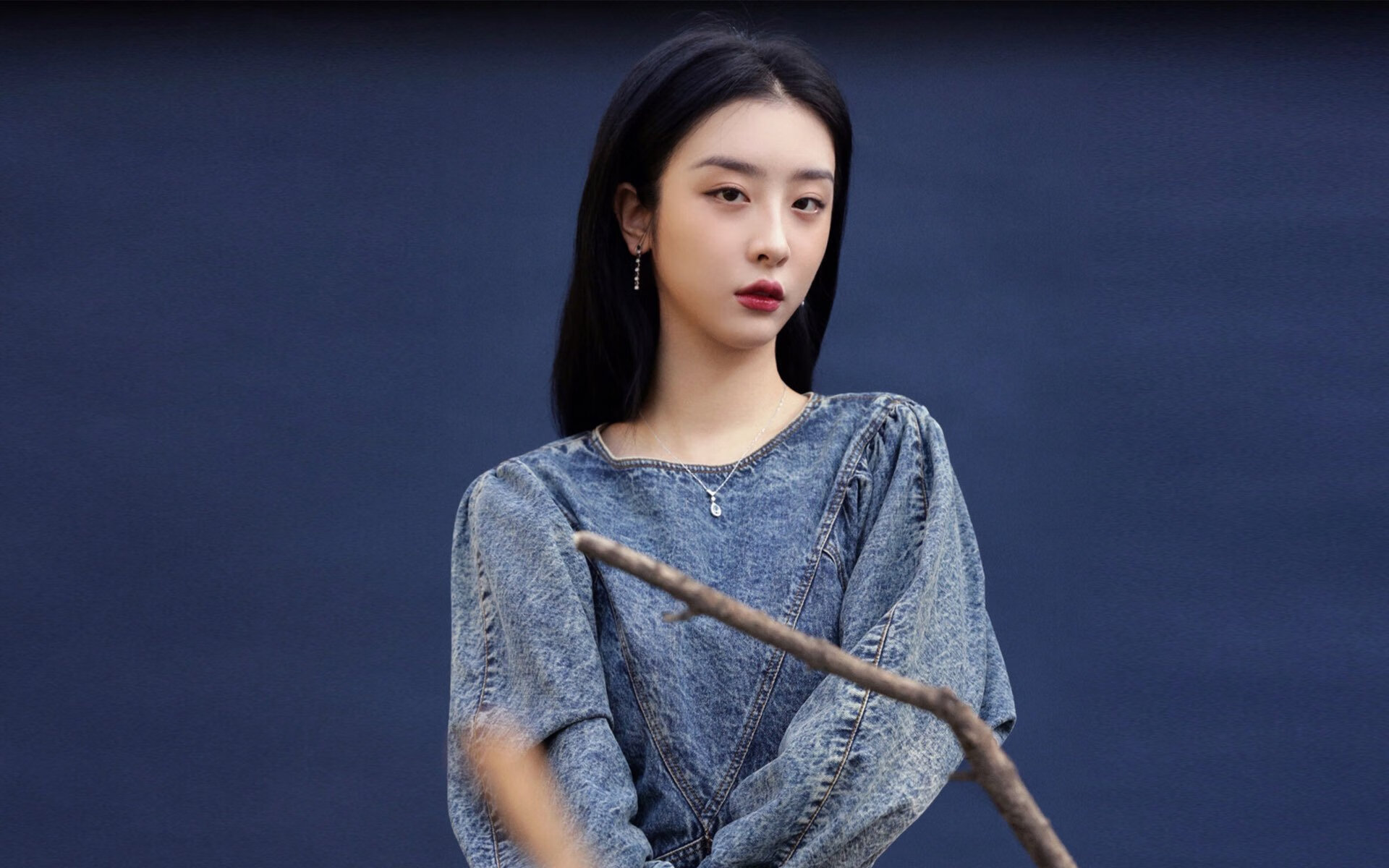 爱游戏APP-阿尔卡拉斯温网翻盘美网冠军，一场颠覆世代的唯一性胜利